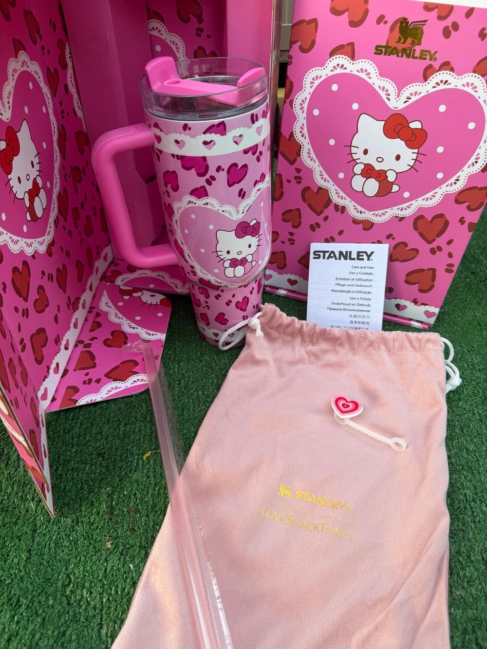 Stanley x Hello Kitty Pink Heart Travel Tumbler with Straw